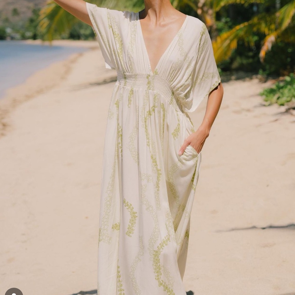 Kahulalea - Maxi Dress Leina’ala Puakenikeni